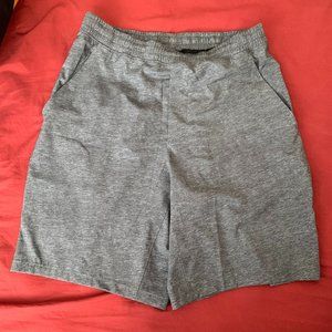 Lululemon Pace Breaker Short 9" Size Medium